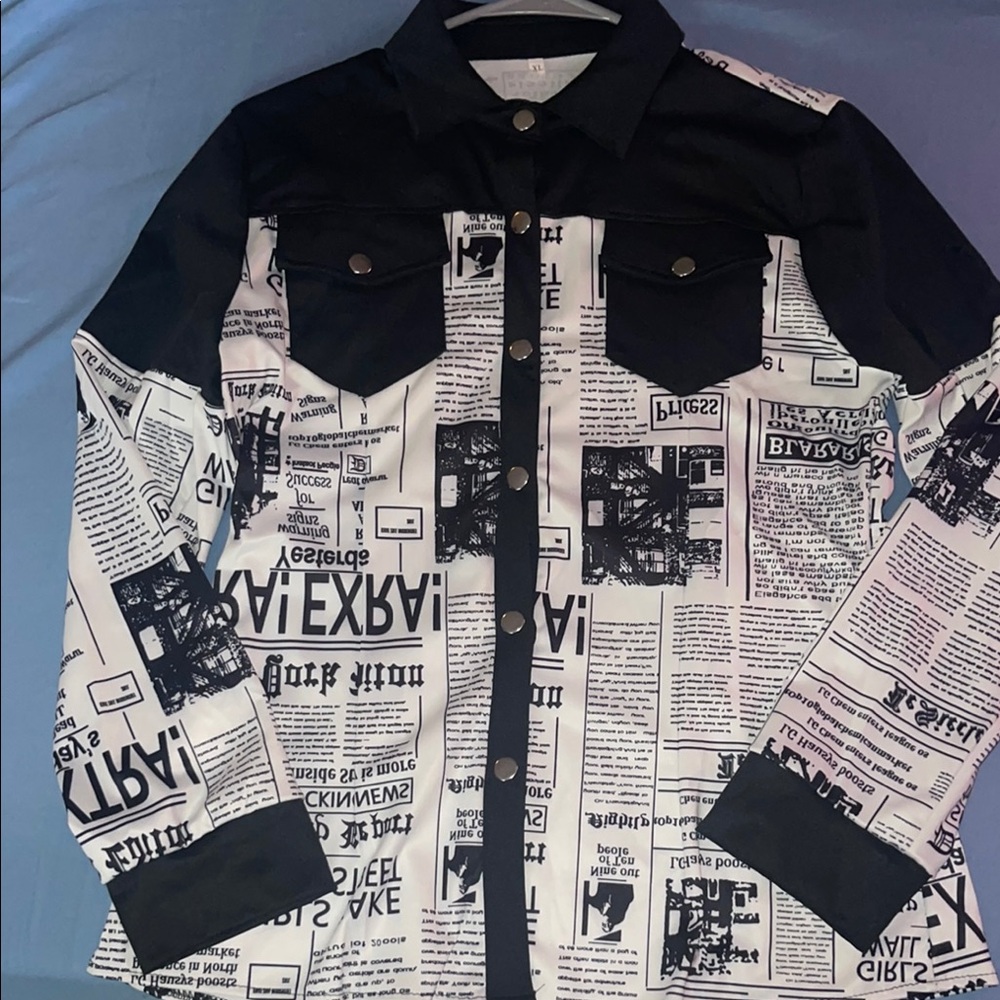 Black and White Lightweight Newspaper Print Shirt Jacket